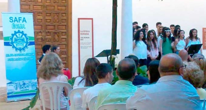 Se inaugura la exposición de la SAFA de Écija a la “Barraca y las Misiones Pedagógicas”, con una velada literaria