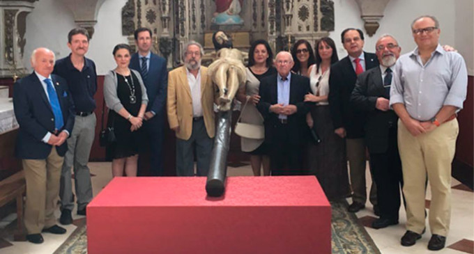 El Colectivo de Pregoneros de Écija celebra la misa de Espíritu Santo y acoge al pregonero de 2016