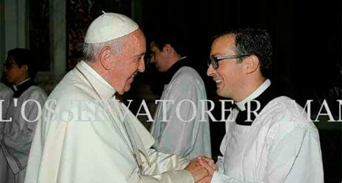 El seminarista de Écija, Gonzalo, participó en la ceremonia de Canonización de 7 santos realizada por el Papa (contiene vídeo homilía)