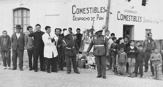 AGUINALDO A LOS GUARDIAS DE TRÁFICO por Juan Méndez Varo