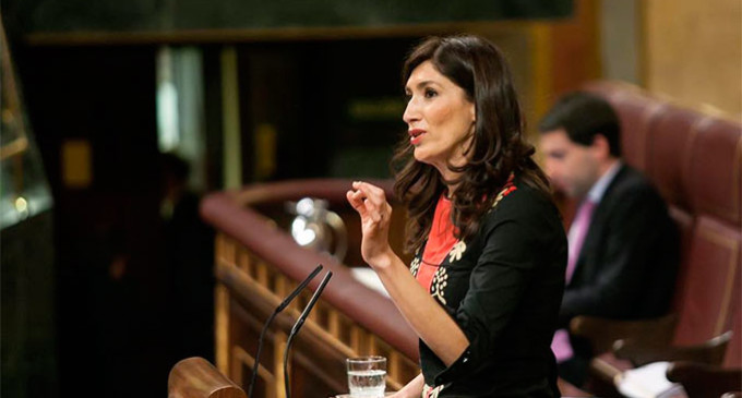 La Diputada de Écija por el PP, Silvia Heredia, interviene en el Congreso defendiendo las políticas sociales