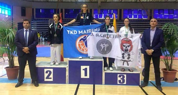 La Taekwondista de Écija, Andrea Oterino, gana tres medallas de oro en campeonatos de Andalucía