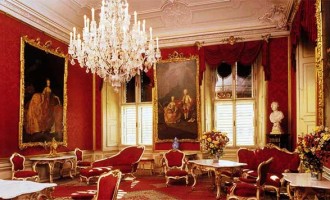 A partir de hoy se podrá visitar la primera sala del Palacio de Peñaflor de Écija, con su mobiliario original (día de los inocentes)
