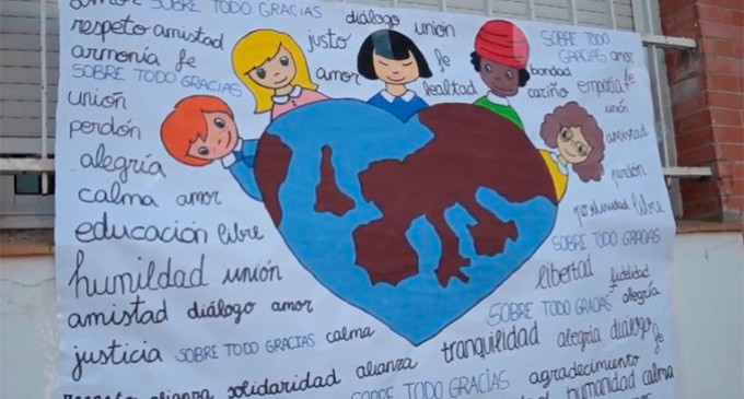 Los alumnos de las Escuelas Profesionales SAFA de Écija, celebraron un año más el día de la Paz (video)