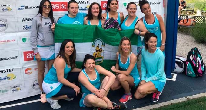 El equipo femenino del Club de Pádel Indoor de Écija se proclama Campeón de España en la categoría 500