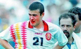 SE CUMPLEN 24 AÑOS DE ESTA IMAGEN QUE MUCHOS RECORDARÉIS Y EN LA QUE EL PROTAGONISTA, HOY, ES ELEGIDO NUEVO SELECCIONADOR NACIONAL por Fernando Martínez