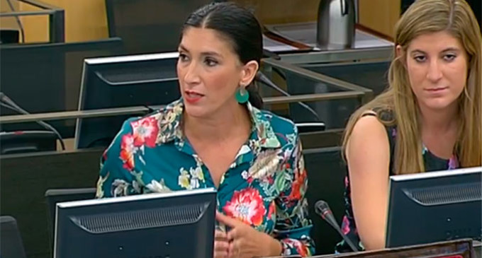 La Diputada de Écija por el PP, Silvia Heredia,  interviene en la Comisión de Infancia defendiendo que los niños puedan seguir asistiendo a los Toros