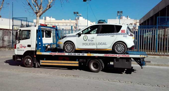Los  vehículos  de  la  Policía  Local  de  Écija  “piden  la  jubilación  forzosa”