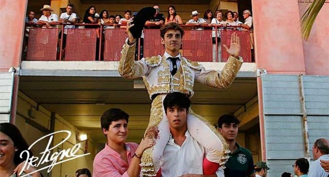 Gran despedida sin picadores del novillero González-Écija en el XX Encuentro Andaluz de Escuelas Taurinas (video corrida)