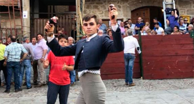 Gran actuación en San Esteban de la Sierra (Salamanca) del novillero de la Escuela Taurina de Écija Manuel Osuna