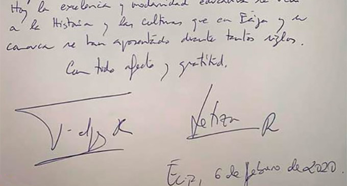 El texto escrito por el Rey Felipe VI de España en el Libro de Honor de la ciudad de Écija, con motivo de su visita