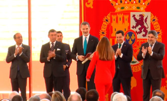 Premiados dos antiguos alumnos del IES San Fulgencio de Écija en los Premios Taurinos y Universitarios de la Real Maestranza de Caballería de Sevilla