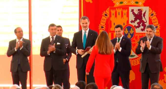 Premiados dos antiguos alumnos del IES San Fulgencio de Écija en los Premios Taurinos y Universitarios de la Real Maestranza de Caballería de Sevilla