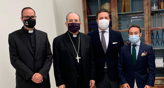 El Arzobispo de Sevilla inaugura el Taller Diocesano de Restauración en el Palacio Arzobispal, en cuya planificación han intervenido los restauradores adscritos Antonio Gamero y Agustín Martín de Écija