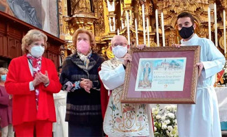El agradecimiento de una comunidad de Écija a un gran sacerdote: D. Fernando Flores Pistón