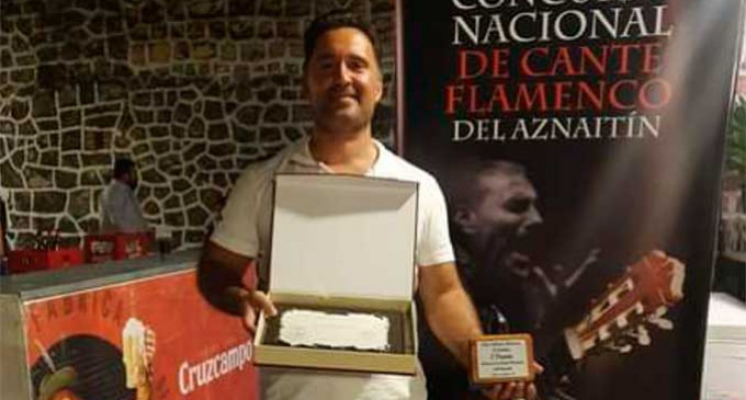 El Cantaor de Écija, Manuel Gómez Torres, obtiene el primer premio de cante flamenco de Jimena,  “La breva de Plata”