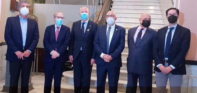 El ecijano Javier Fernández, presidente de USIE, entre los intervinientes en el acto de presentación del libro: “La LOMLOE y su análisis. Una mirada técnica”, celebrado en el Ateneo de Sevilla (descarga del libro)