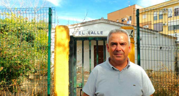 IU-Écija denuncia que la sede de la Asociación de Vecinos de El Valle está cerrada y en ruinas desde que se recuperó en mayo