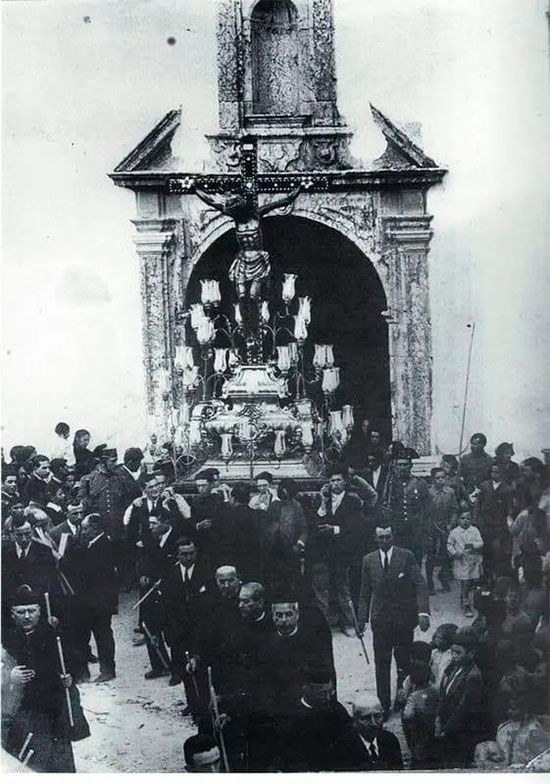 antigua-procesion-confalon