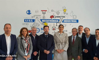 INAUGURACIÓN OFICIAL DEL CICLO SUPERIOR DE MECATRÓNICA INDUSTRIAL DE LAS ESCUELAS PROFESIONALES SAFA DE ÉCIJA