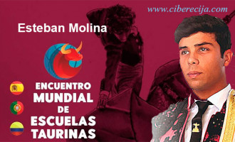 EL NOVILLERO ESTEBAN MOLINA, DE LA ESCUELA TAURINA DE ÉCIJA, EN EL ENCUENTRO MUNDIAL DE ESCUELAS EN AGUASCALIENTES, MÉXICO